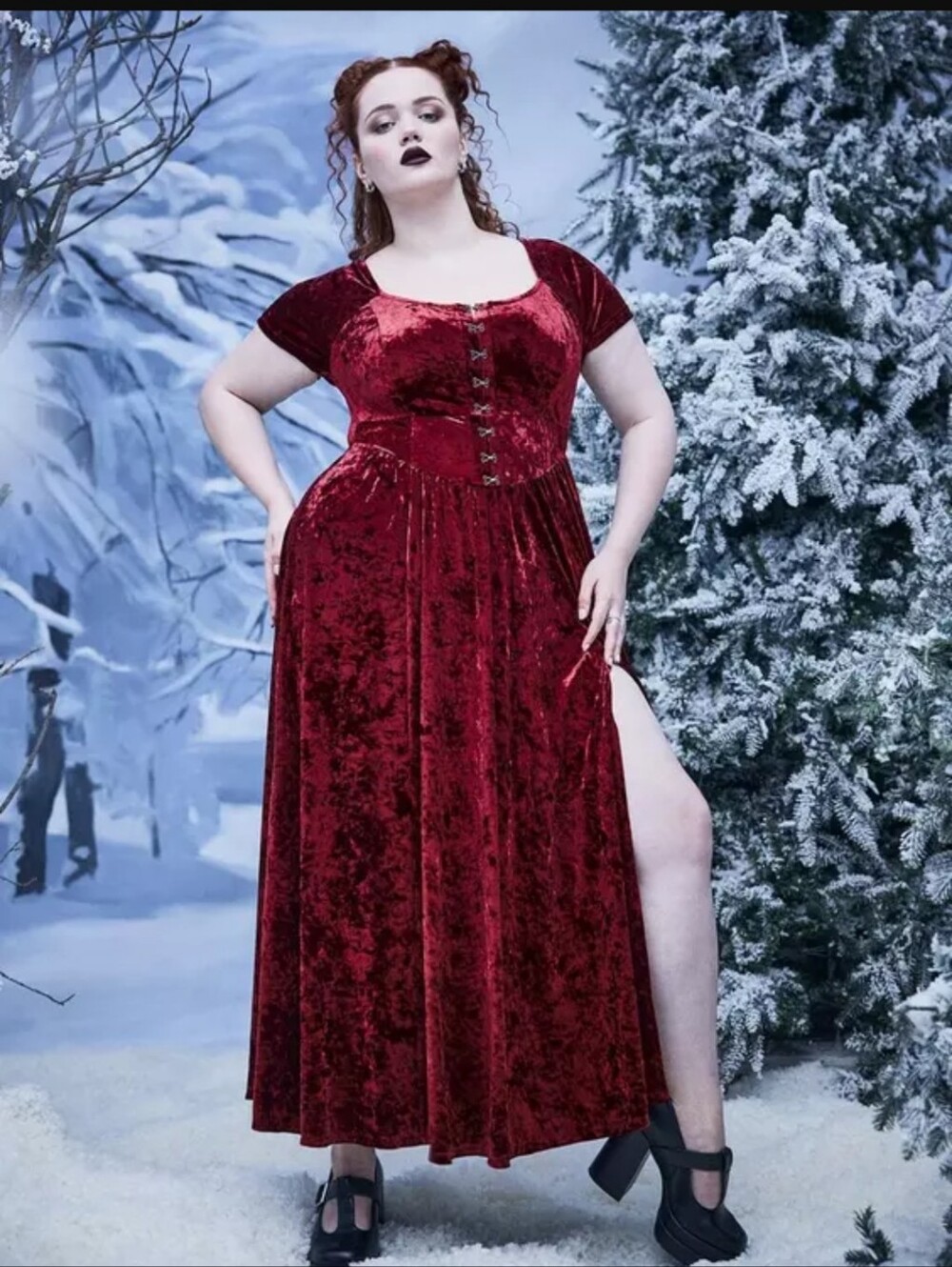 NEW Torrid Nightfall Hook & Eye Velour Maxi Size 4 4X NWT